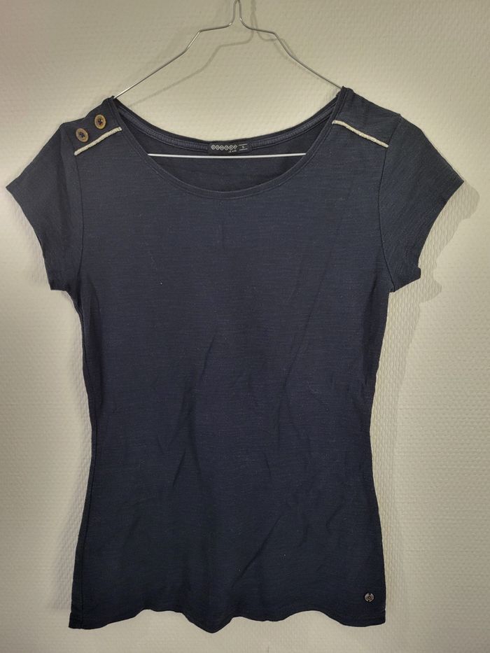 Haut manche courte bleu marine