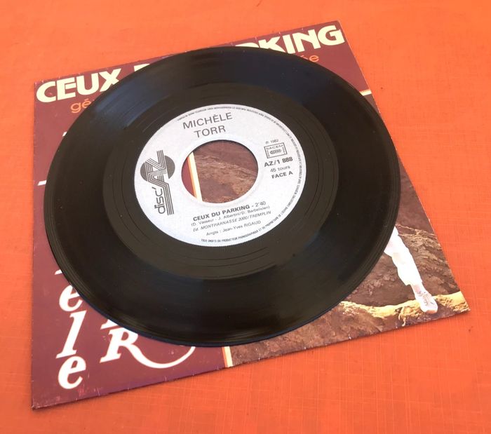 Vinyle 45 tours Michèle Torr Ceux du Parking (1982) AZ1 888 - photo numéro 4