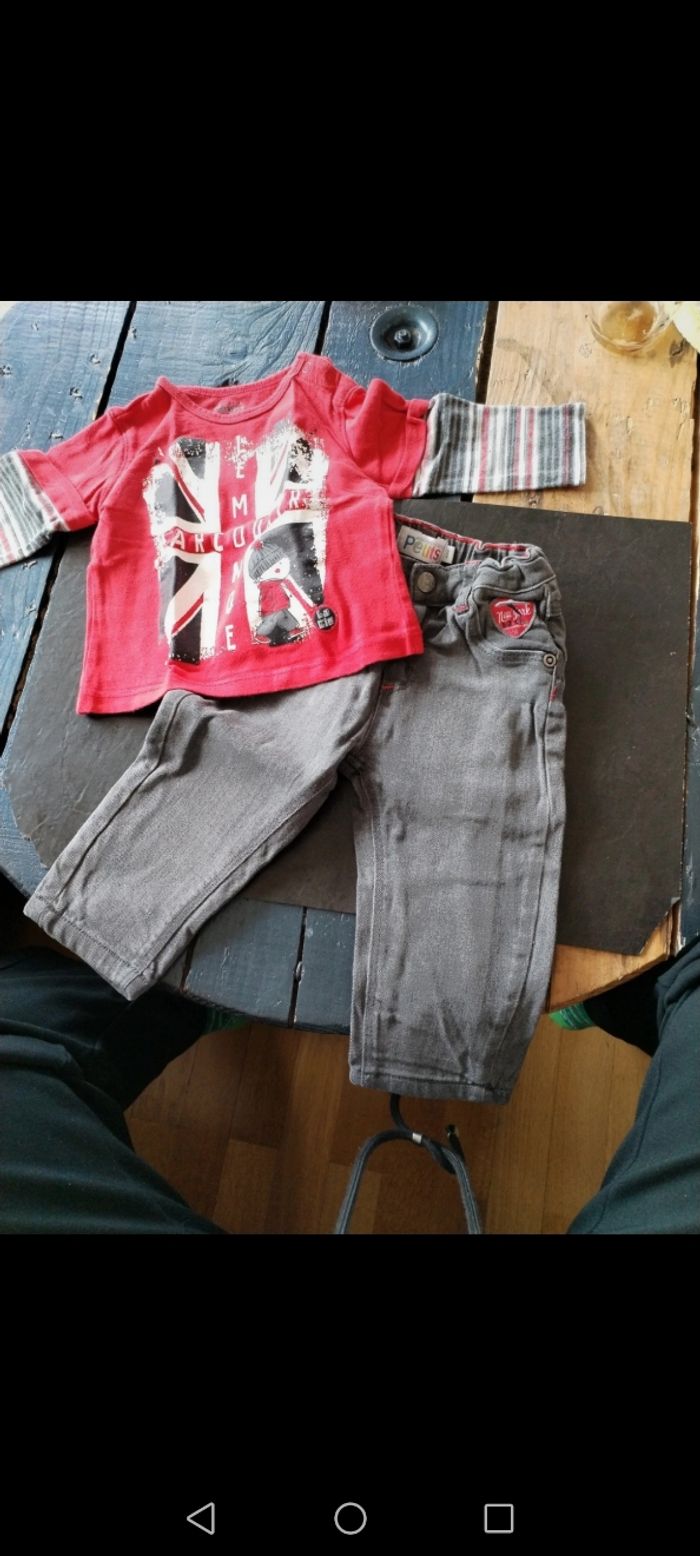 Ensemble tee shirt pantalon