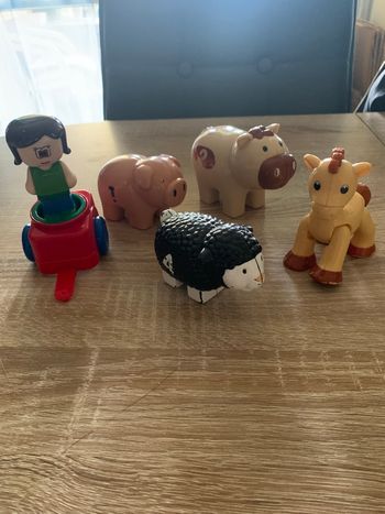 Lot de petits jouets 12 mois