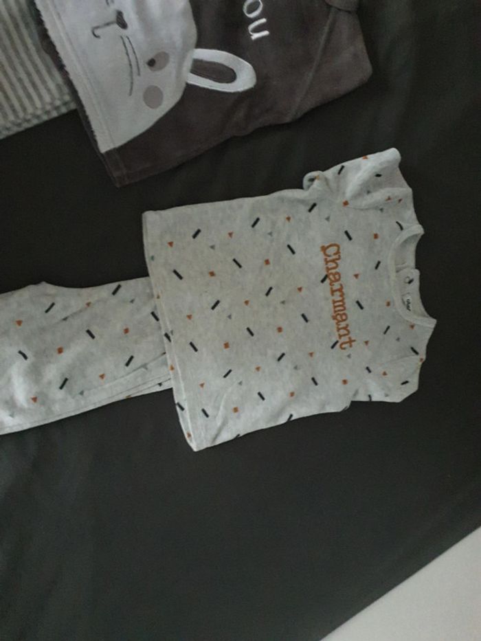 Lot de 5 pyjamas 18 mois - photo numéro 4