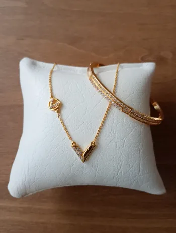 Parure bracelet et collier/ strass