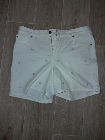 Short blanc