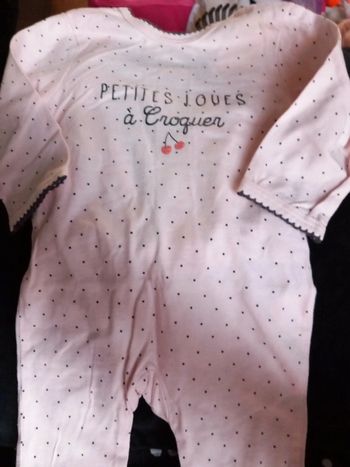 Pyjama kiabi taille 3mois 56/62cm