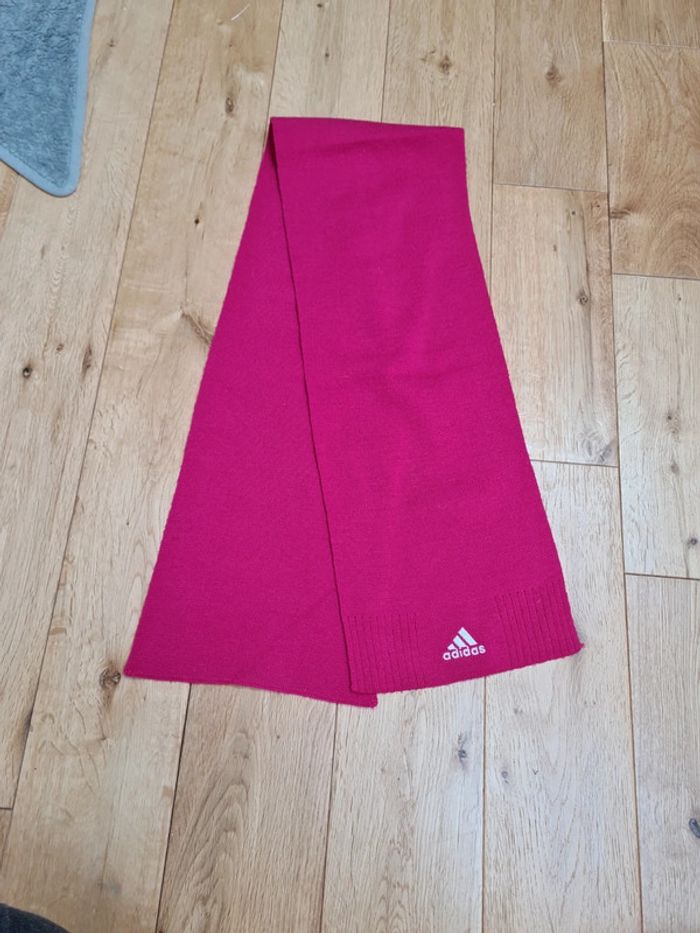 Écharpe adidas rose