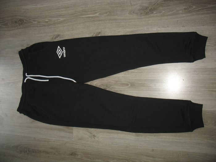 PANTALON DE JOGGING NOIR "UMBRO" - TAILLE S - n°01