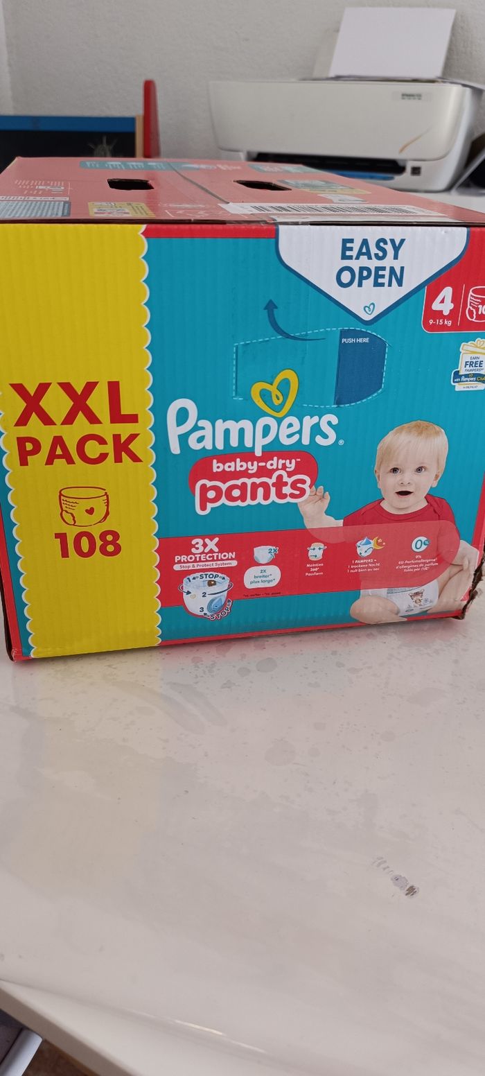 Couches Pampers T3 et T4