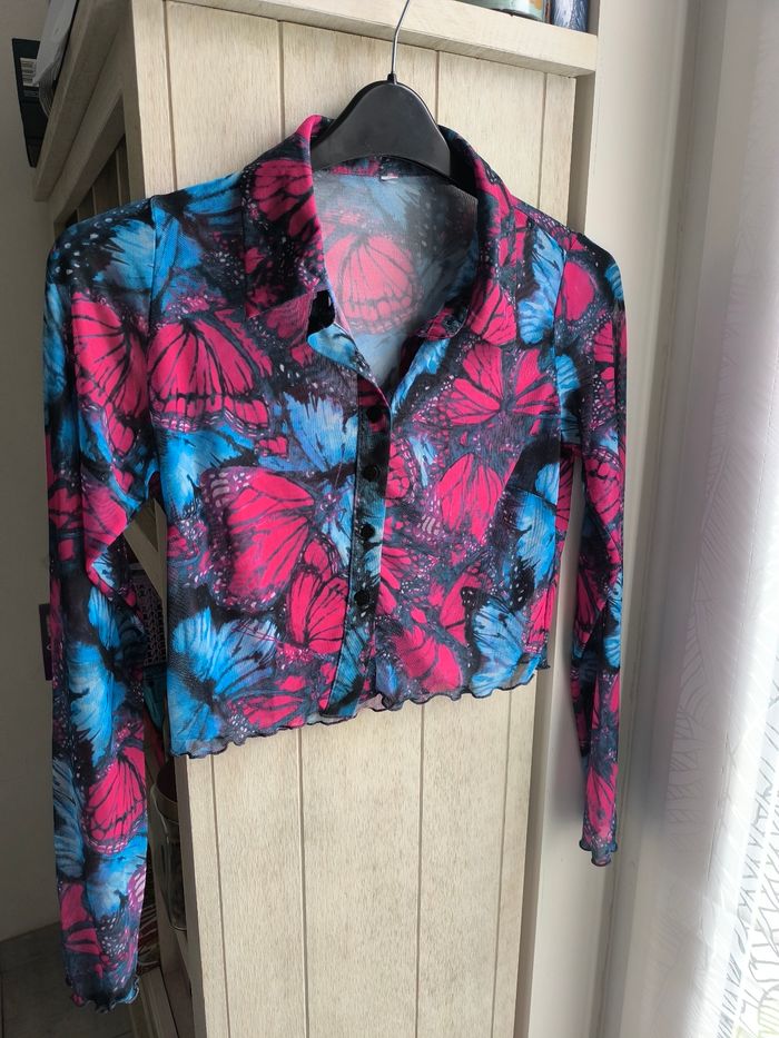 Chemise courte semi transparente - photo numéro 2