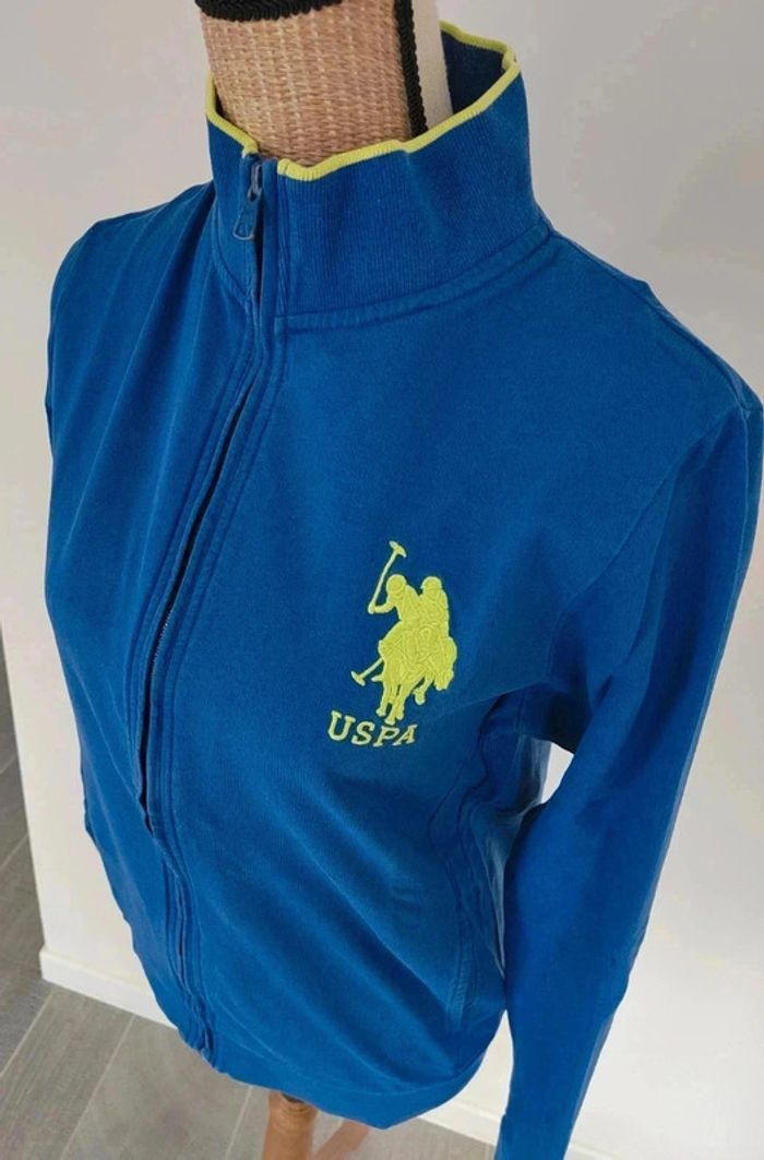 20 € Sweat zippé US Polo ASSN. 16 ans