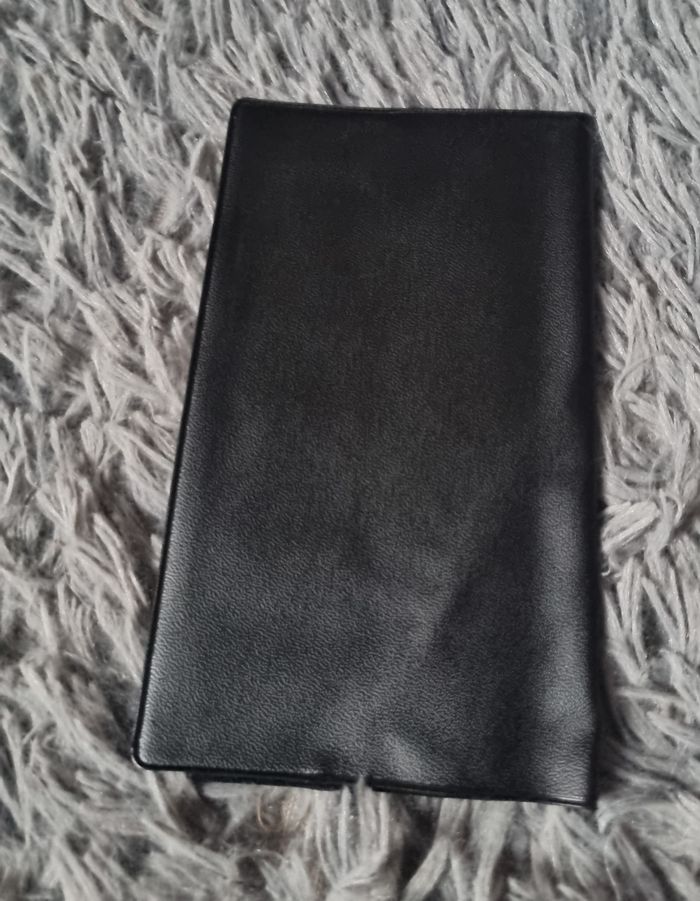 Protège cahier noir - photo numéro 3