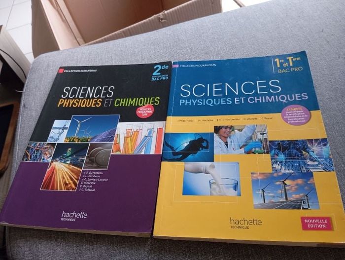 Lot de 2 Manuels sciences physiques bac pro