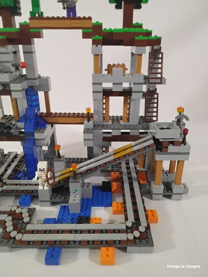 Lego Minecraft 21118 (M402) - photo numéro 4