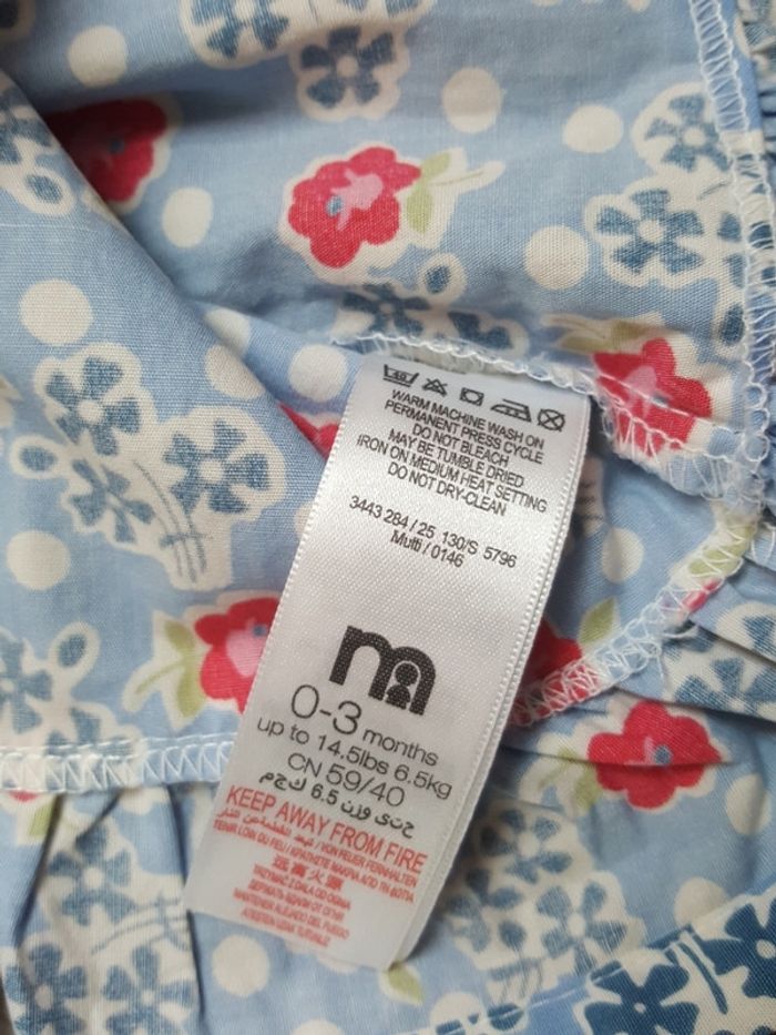 Robe taille 0 - 3 mois - photo numéro 3