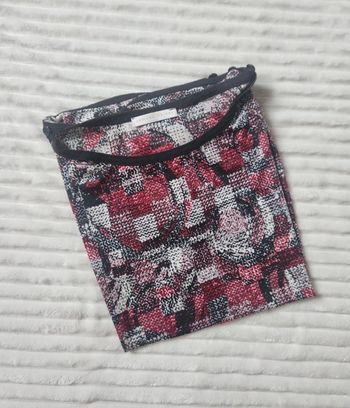 Tee-shirt fluide épaules ouvertes – Taille L – Armand Thiery – Bon état