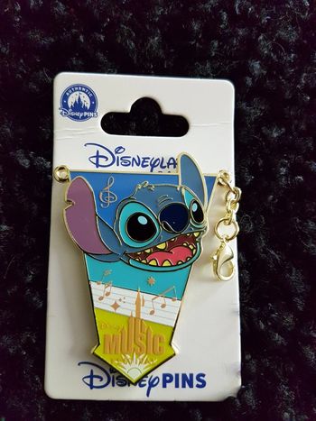 Pin's disneyland paris Stitch music festival