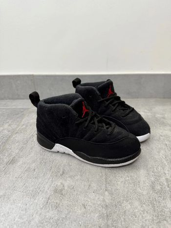 Baskets Jordan XII 12 retro black enfant unisexe taille 27 neuves
