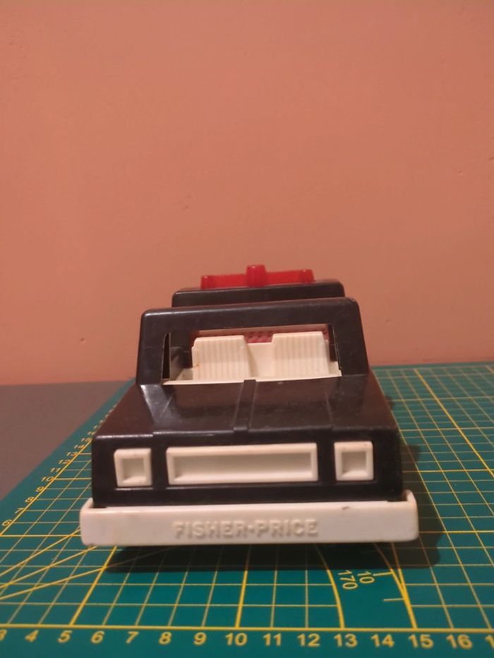 Voiture Police Fisher Price Vintage - photo numéro 2