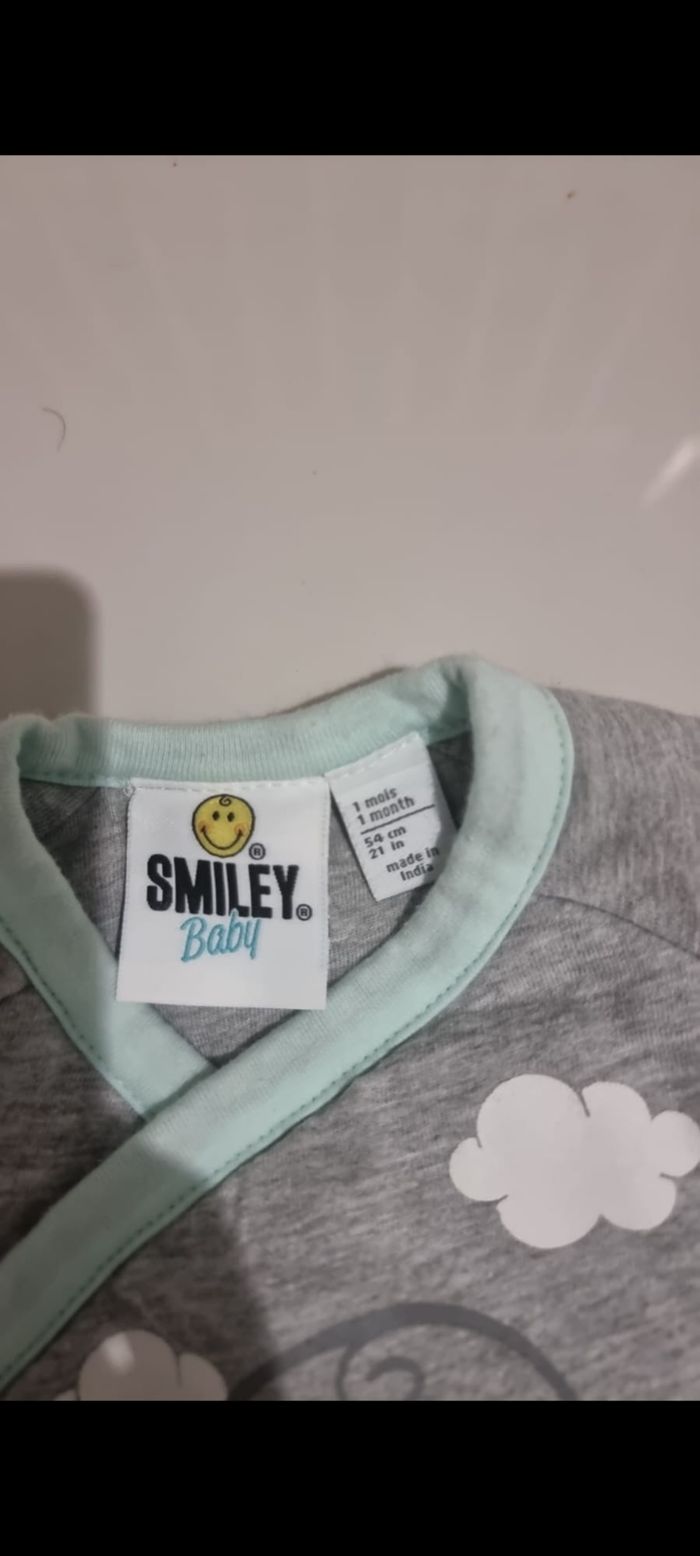 Ensemble bébé taille 1 mois - photo numéro 3