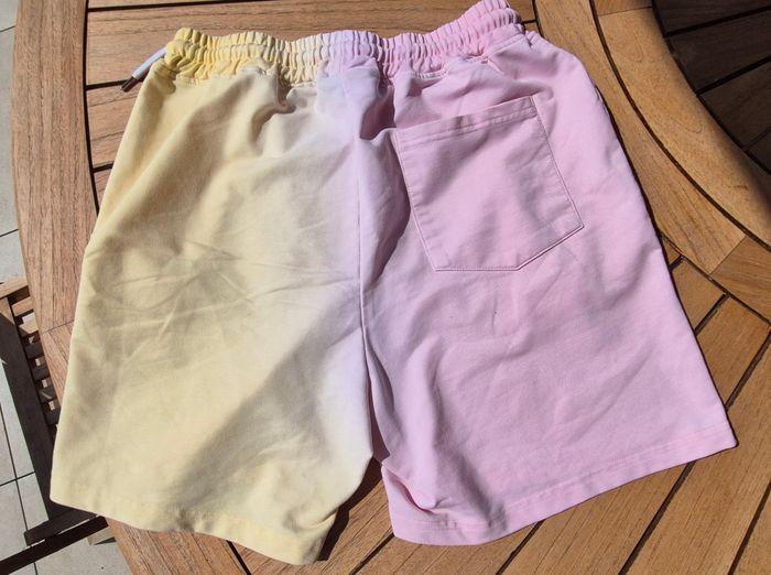 Short jaune et rose - photo numéro 2