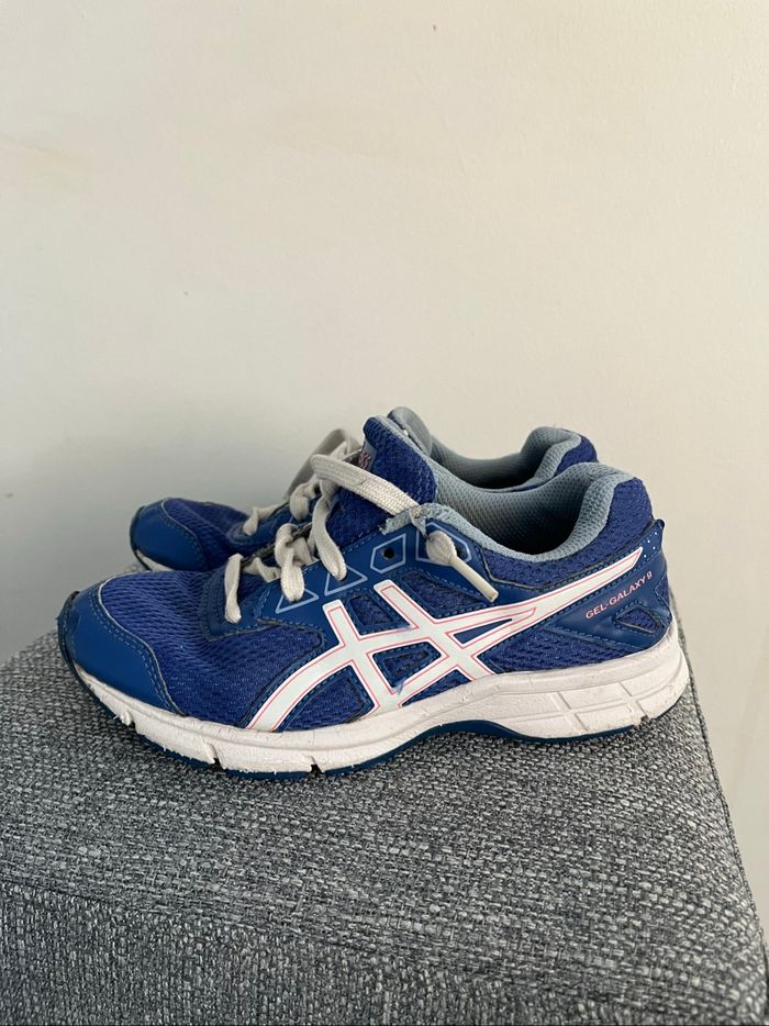 Baskets Asics Gel-Galaxy 9 Taille 33