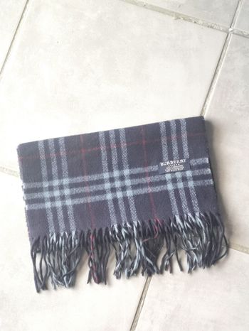Écharpe Burberry bleu en cachemire