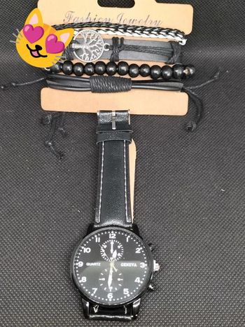 Montre et 4 bracelets homme