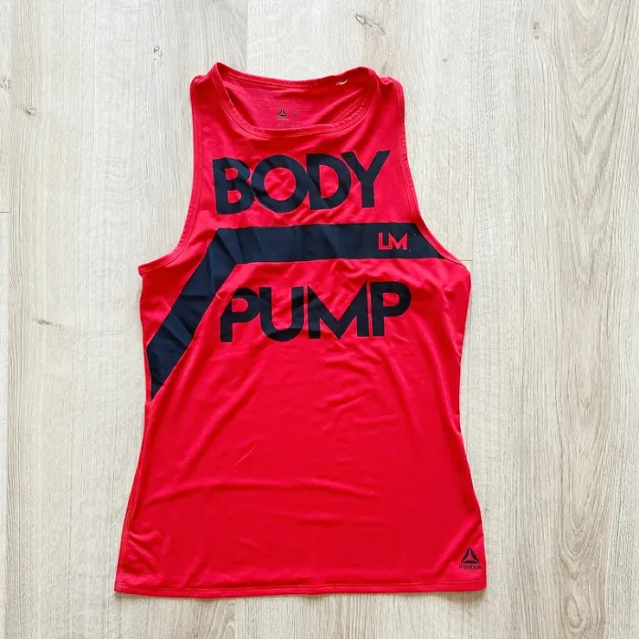 Reebok Débardeur Fitness Activ Chill BodyPump Femme Collection Street Sportwear Rouge (Taille S)