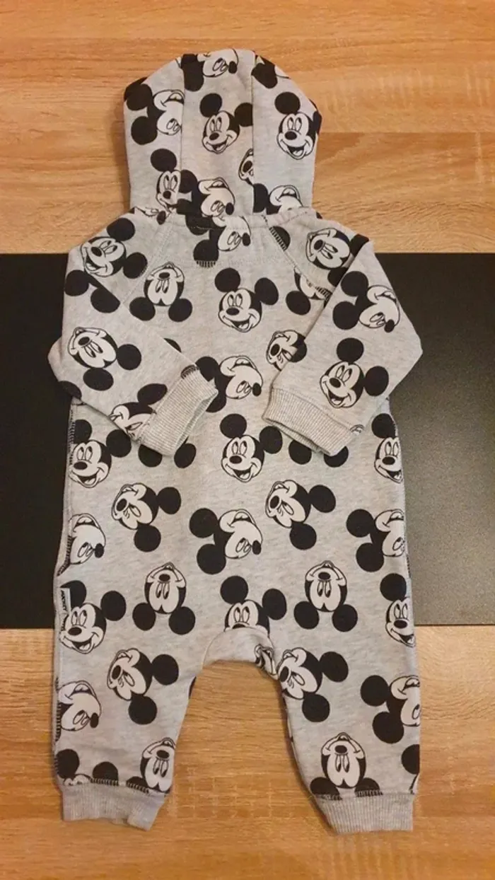 Combinaison 62 cm - photo numéro 2