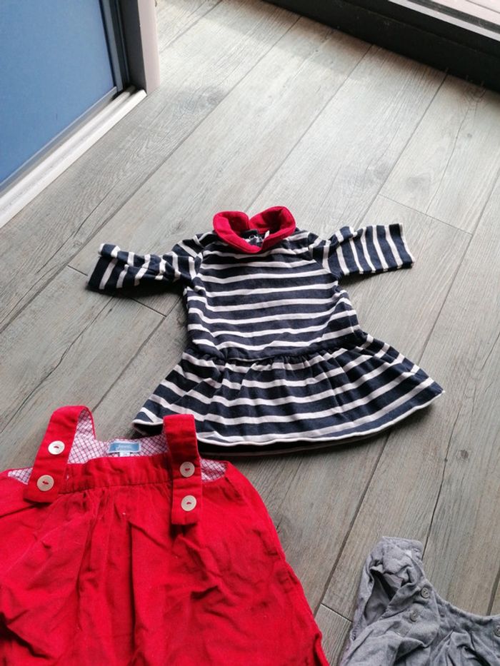 Lot 3 robes - photo numéro 4