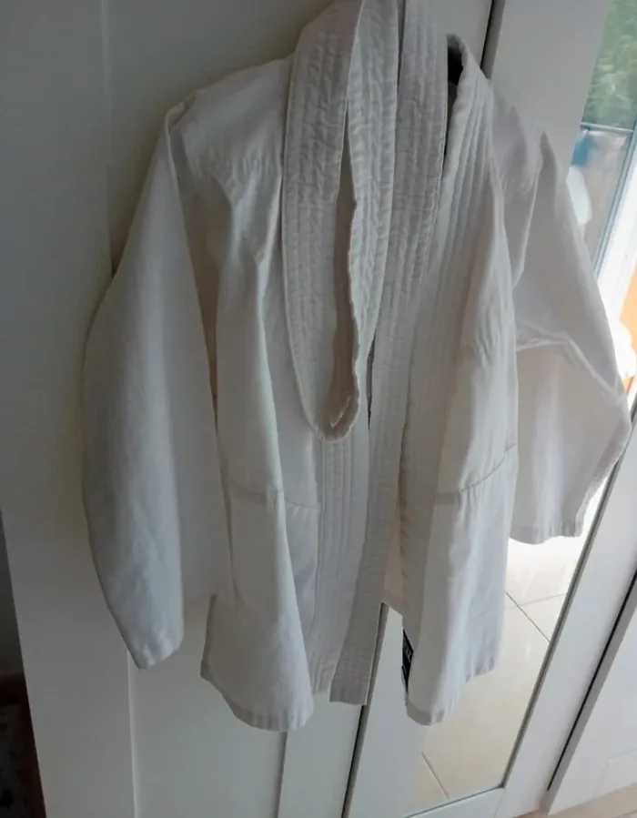 Ensemble kimono de judo 130cm 🥋🩶