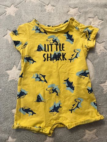 Combinaison été jaune/requins