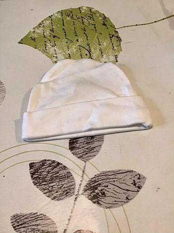 Bonnet naissance couleur blanc