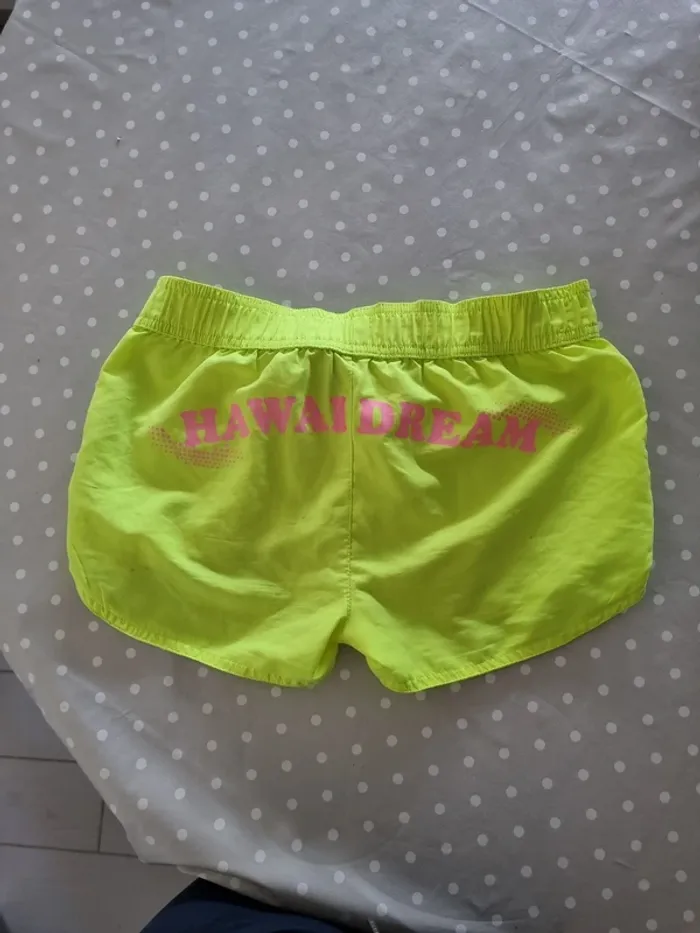 Short fille - photo numéro 4