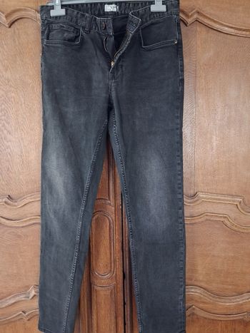 Jean slim taille 38