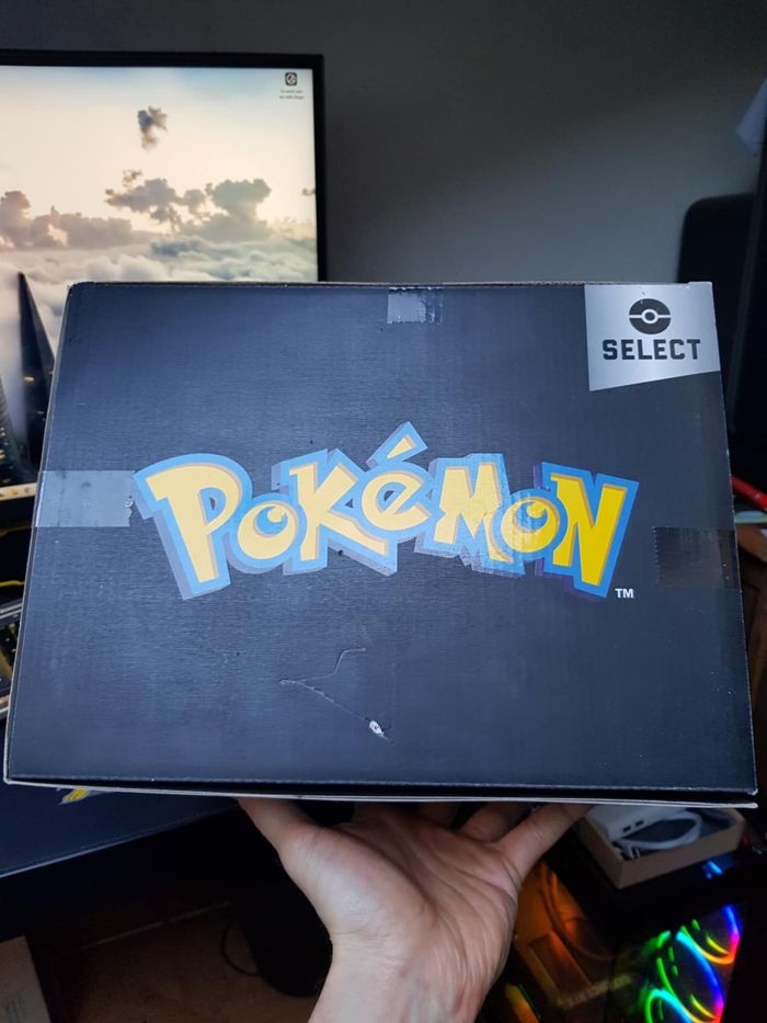 Pokémon Light-Up FX Deluxe Statue Pikachu - photo numéro 6