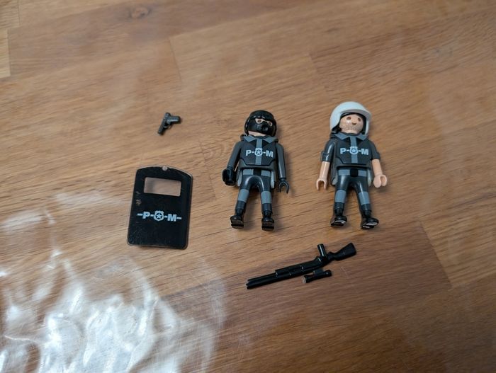 Lot 3 de playmobil police - photo numéro 5