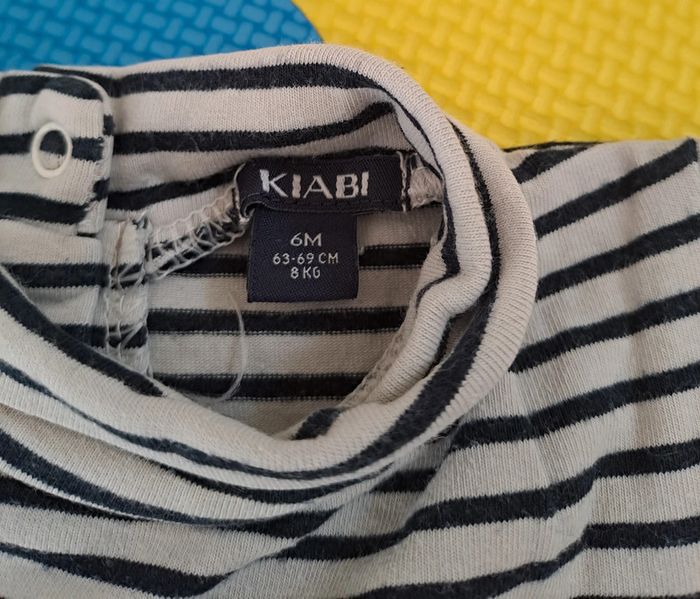 T-shirt noir/blanc, kiabi, taille 6 mois (63/69 cm) - photo numéro 3