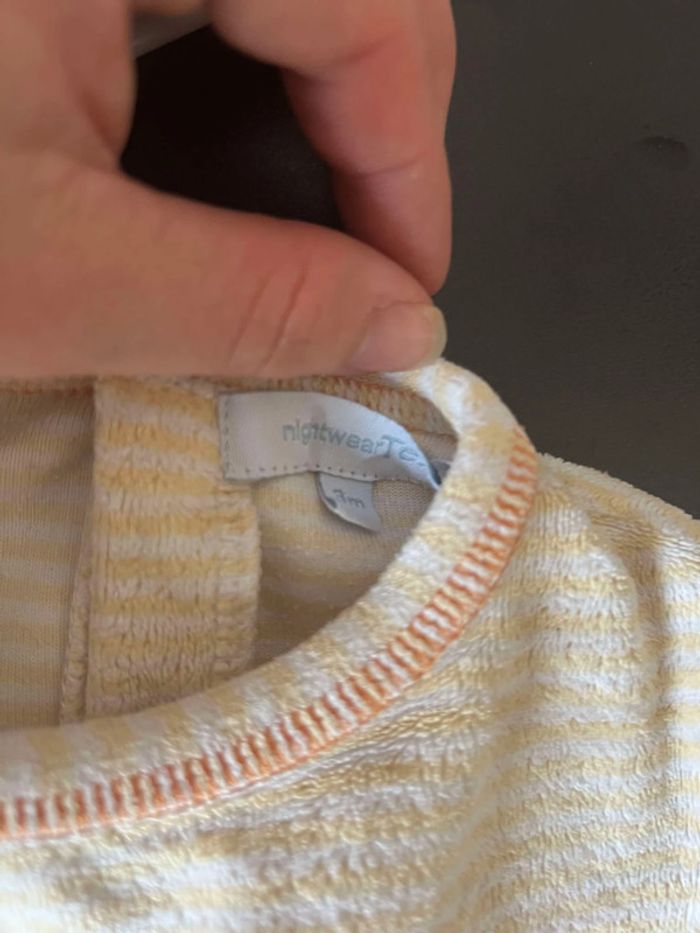 Pyjama 3 mois en Très bonne état - photo numéro 2
