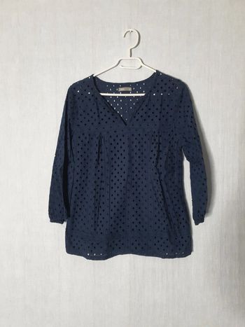 Blouse bleu broderie anglaise