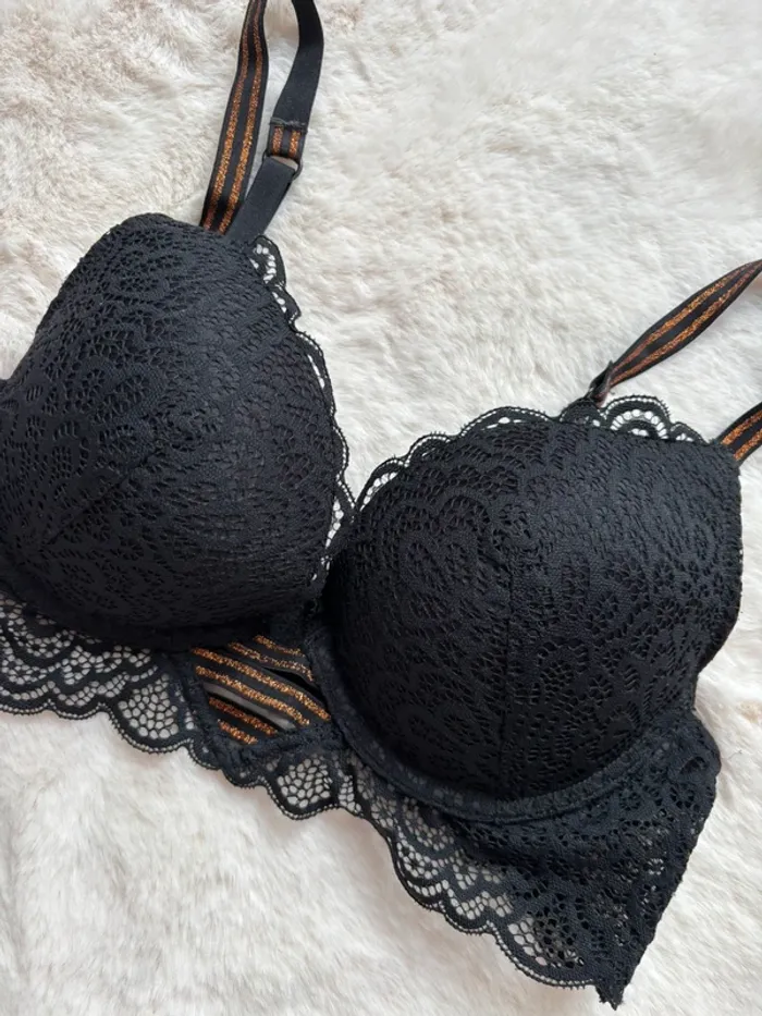Soutien gorge - photo numéro 2