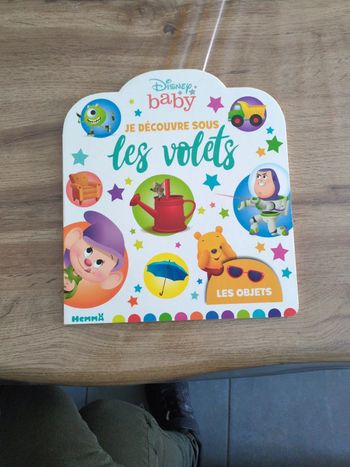 Livre Disney baby je découvre les volets