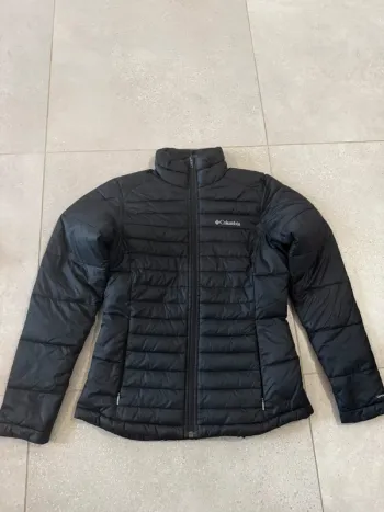 Doudoune Columbia taille S, très bon état,