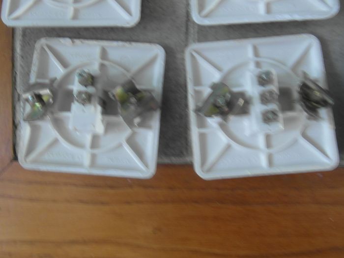 lot 16 interrupteurs - photo numéro 5