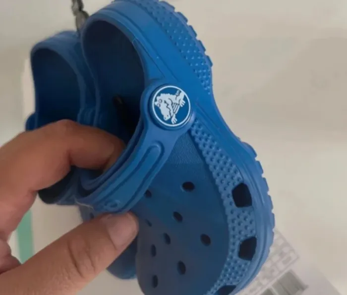 đ Crocs bĂ©bĂ© neuves avec Ă©tiquette 19/21 - photo numĂ©ro 7