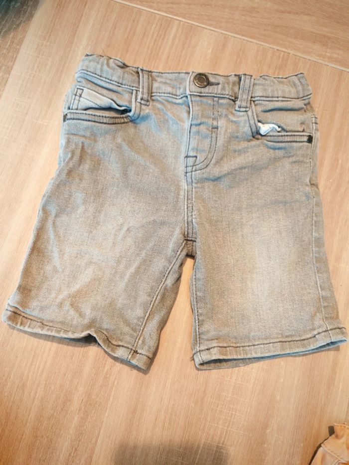 Lot shorts 4 ans - photo numéro 4