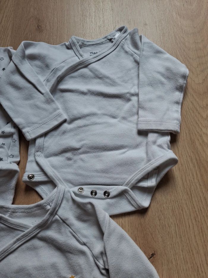 3 bodies croisés - photo numéro 4