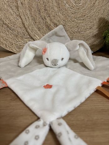 Neuf doudou plat lapin Basile mia beige blanc fleur nattou