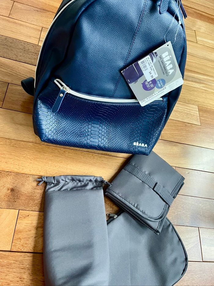 Sac a dos a langer San Francisco  Beaba bleu jamais utilisé - photo numéro 2