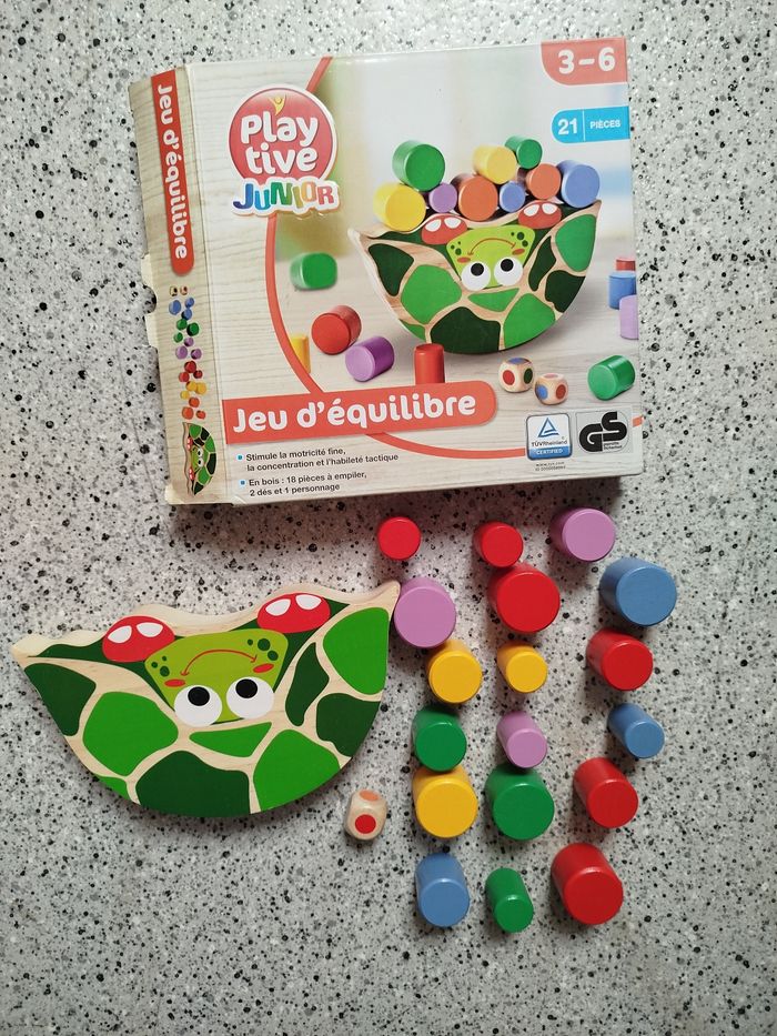 Jeu d'équilibre en bois - photo numéro 2