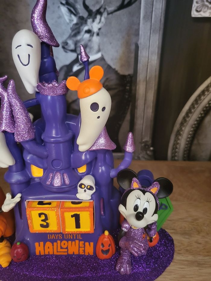 Calendrier Halloween Disney Store - photo numéro 3